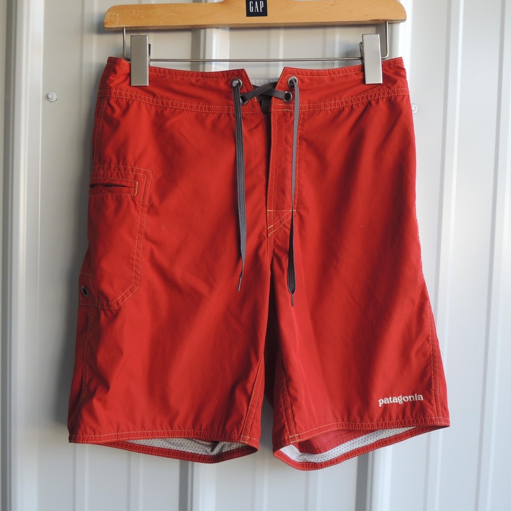 Patagonia Board Shorts Mens 28 Red Swim Trunks Lined Mesh Liner Pockets Surf